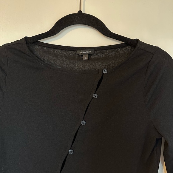 Asymmetrical Mesh button top - Picture 3 of 3